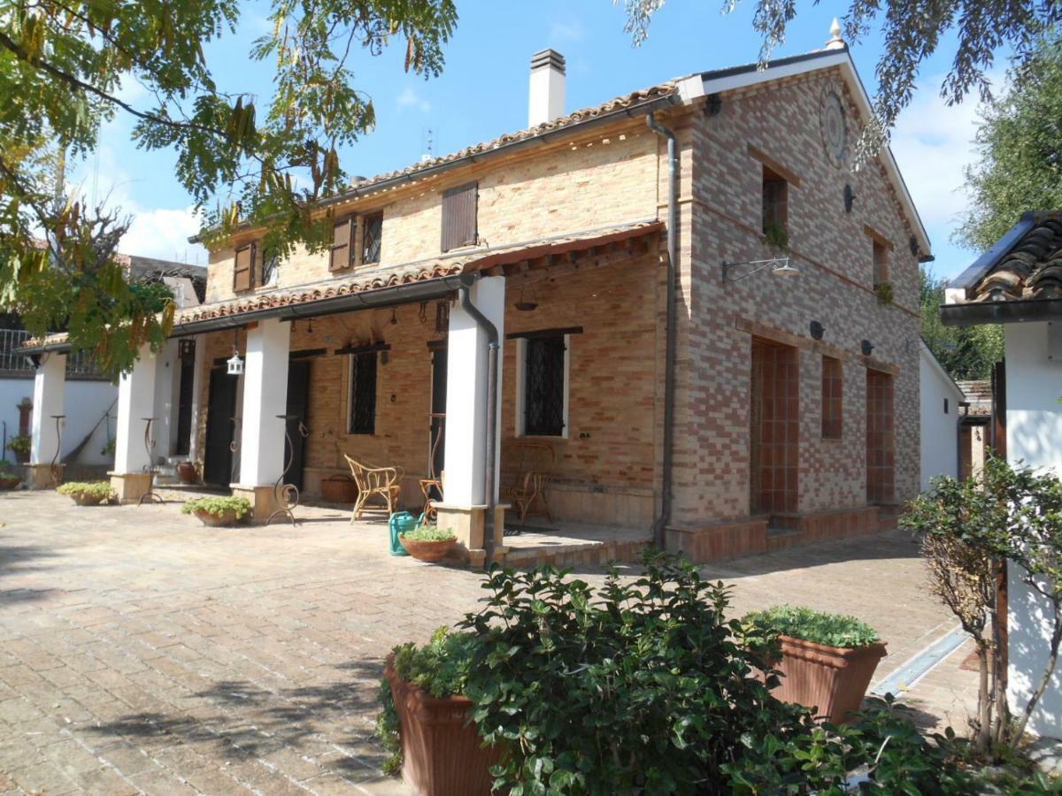 Barbagianni Villa Senigallia Bagian luar foto